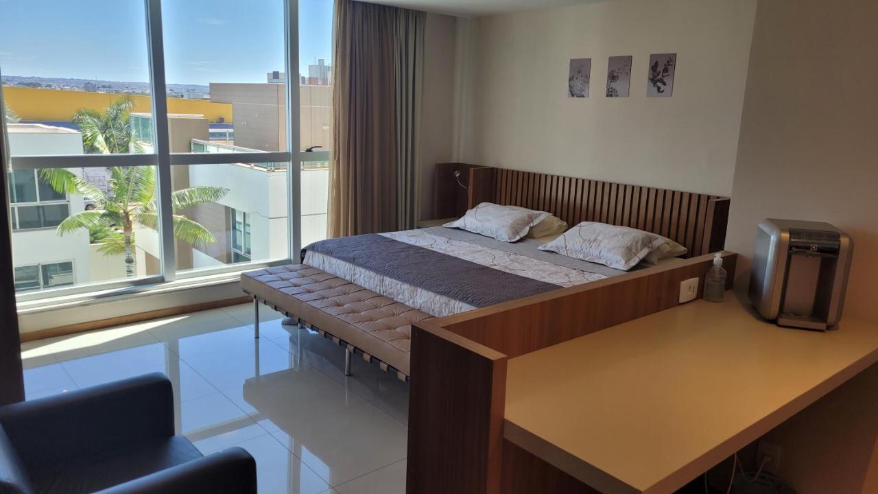King Suite with Pool View