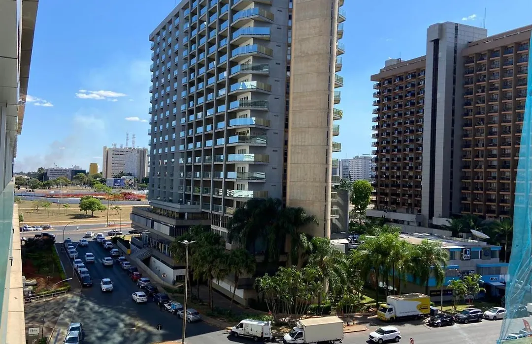 Flat Particular: Central Brasilia Apartment with Garage-1