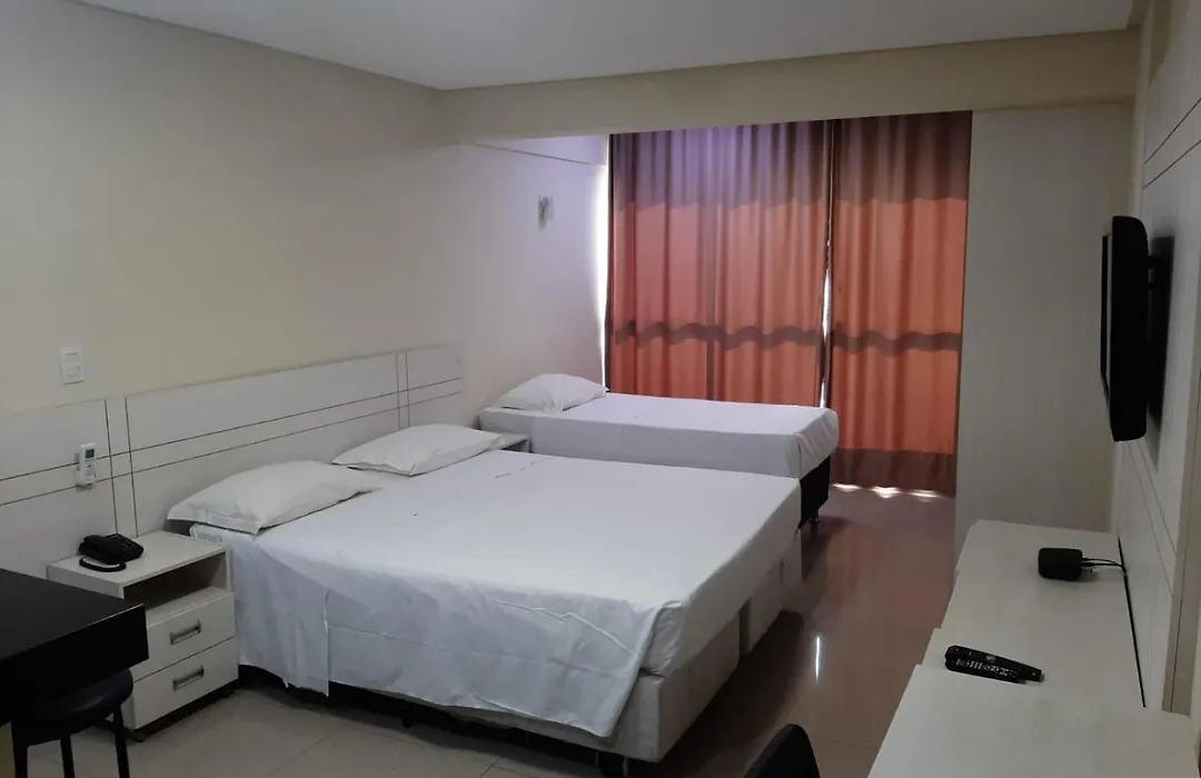 Garvey Park Hotel-1