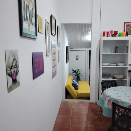 Casa Das Flores Colorado - Aluguel De Quartos Com Camas De Casal - Banheiros Compartilhados-3