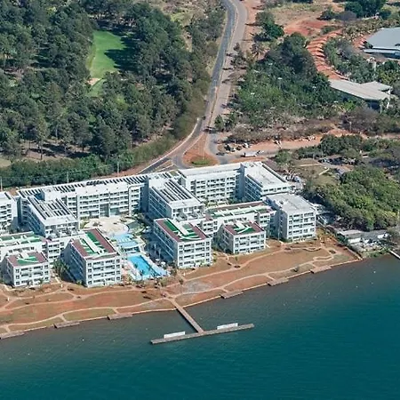 Excelente Ap Beira Lago-2