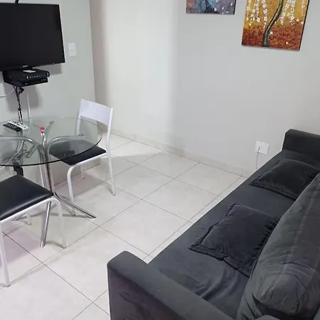 Apt 202-2