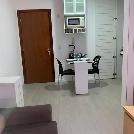 Top Master Suites Sudoeste-3