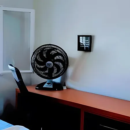 Suite mais 2 quartos no centro de Brasília!!! Wi-fi top!-3