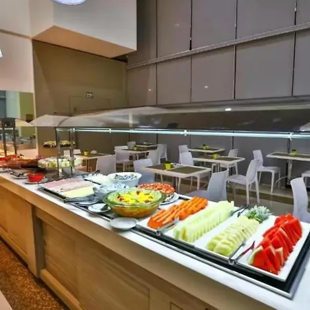 Comfort Hotel 413 Anfitria-3